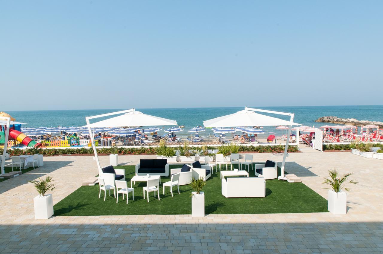 Lungomare Relax Residence Misano Adriatico Exteriör bild